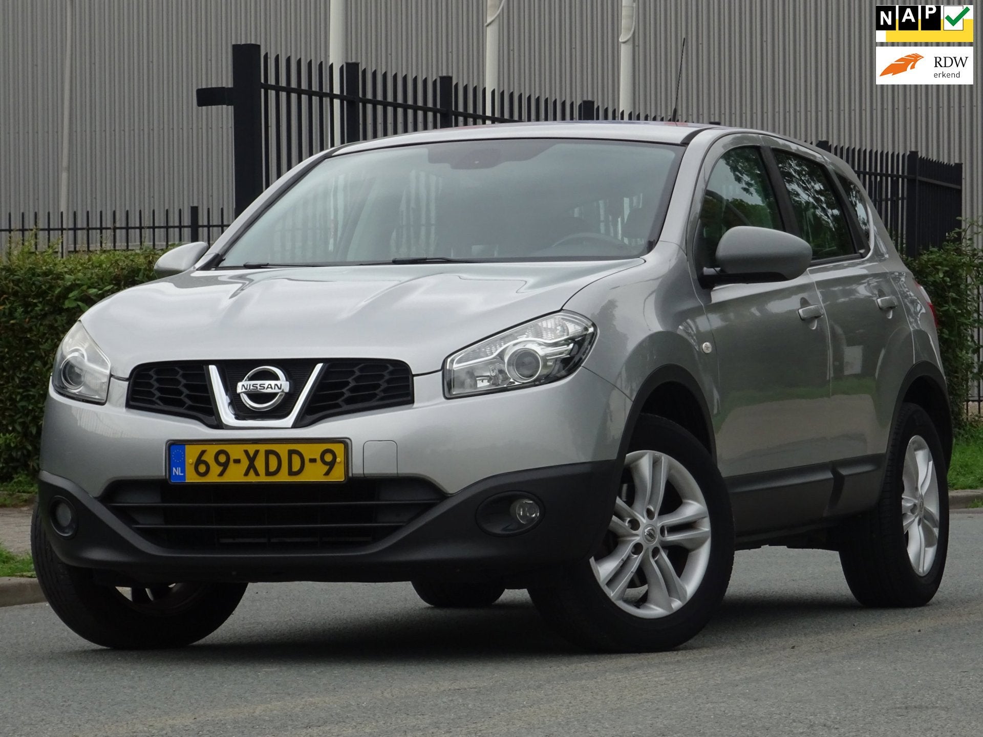 Nissan Qashqai 1.6 Acenta NAP/NAVI/CAMERA/TREKHAAK/APK, Auto's, Voorwielaandrijving, Gebruikt, 1225 kg, 4 cilinders