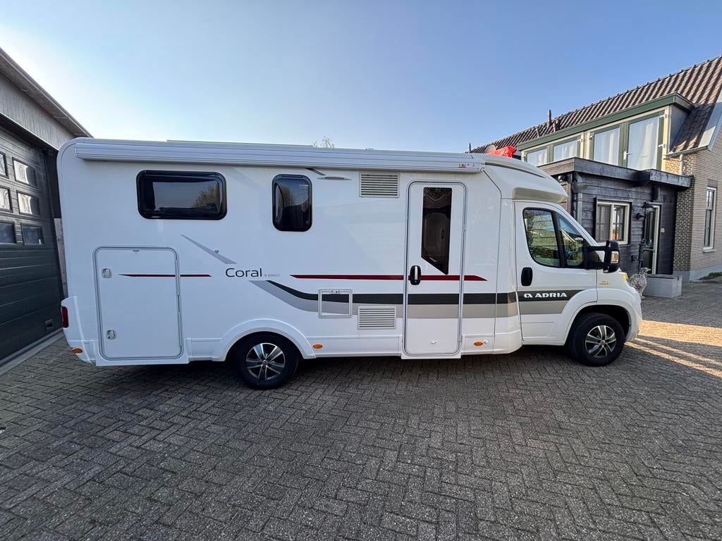 Adria Coral S 600SC, Queensbed, 57000km, Fiat, Tot en met 2, Particulier, Koelkast