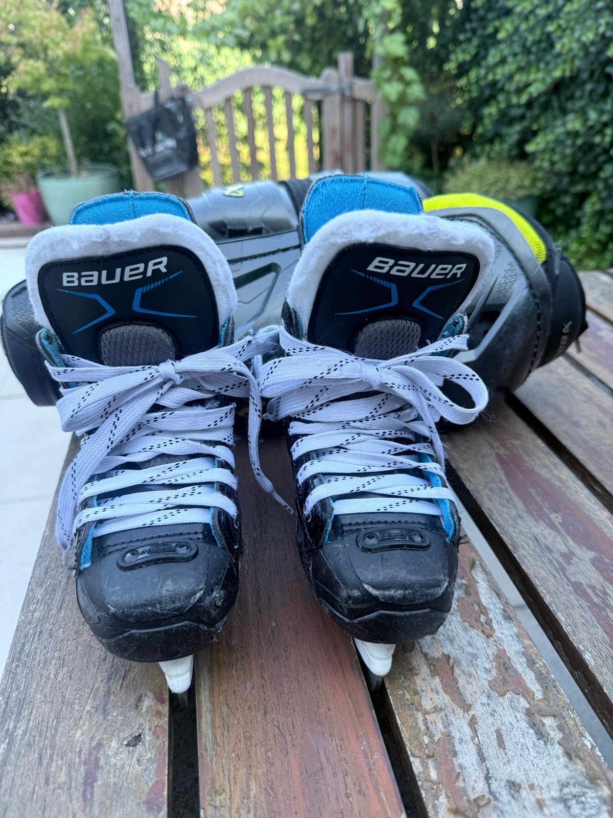 Bauer XLP IJshockeyschaatsen Kind – Maat 27-28 (Yth 10/11), Sport en Fitness, IJshockey, Ophalen, Gebruikt, Schaatsen