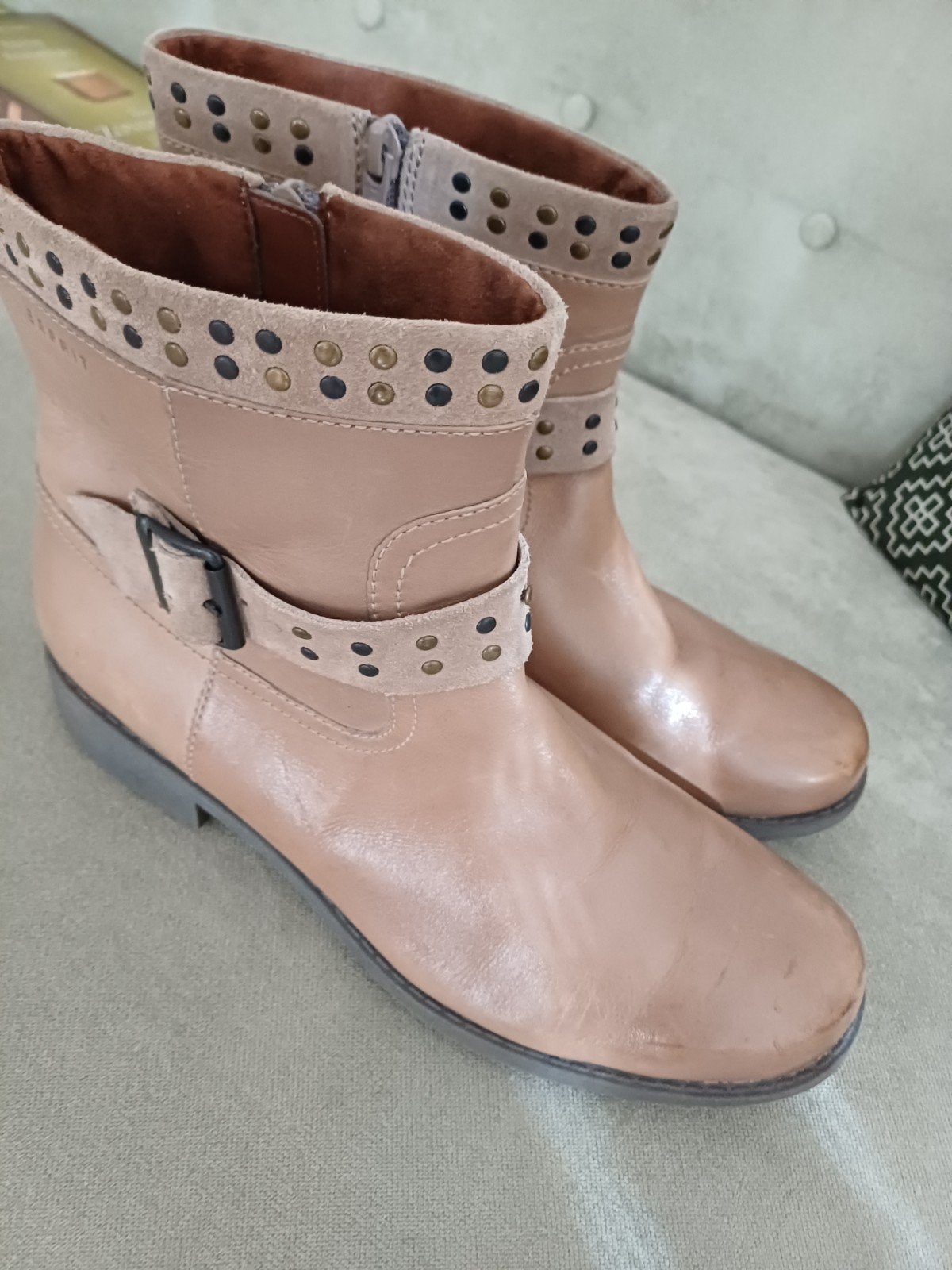leren. booties vam Esprit maat 42, Kleding | Dames, Ophalen of Verzenden, Zo goed als nieuw, Beige