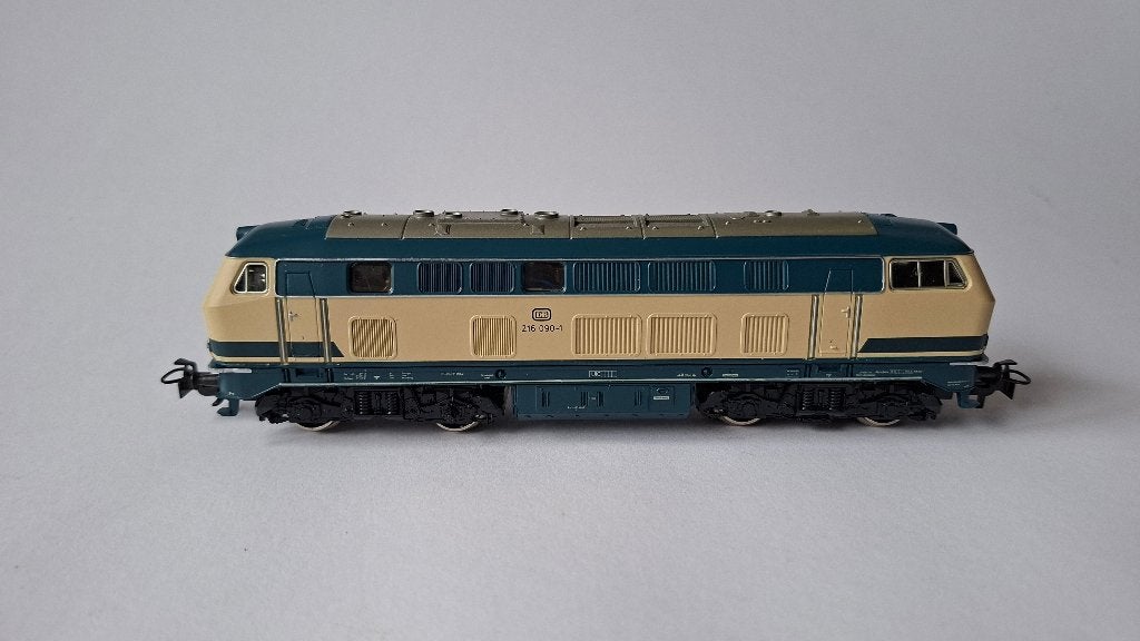Märklin locomotief 3074  DB - Br 218  digital ombouw, Wisselstroom, Locomotief, Ophalen of Verzenden, Zo goed als nieuw
