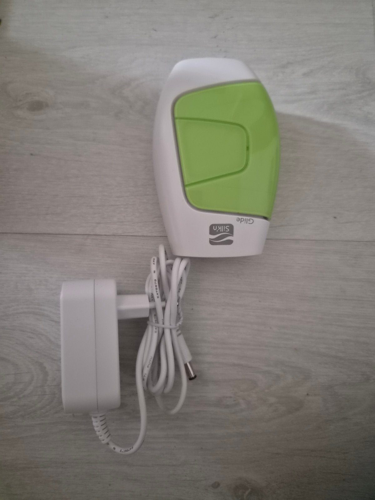 Silk'n Glide IPL Ontharingsapparaat - Permanent ontharen, Ophalen of Verzenden, Nieuw, Scheren en Epileren