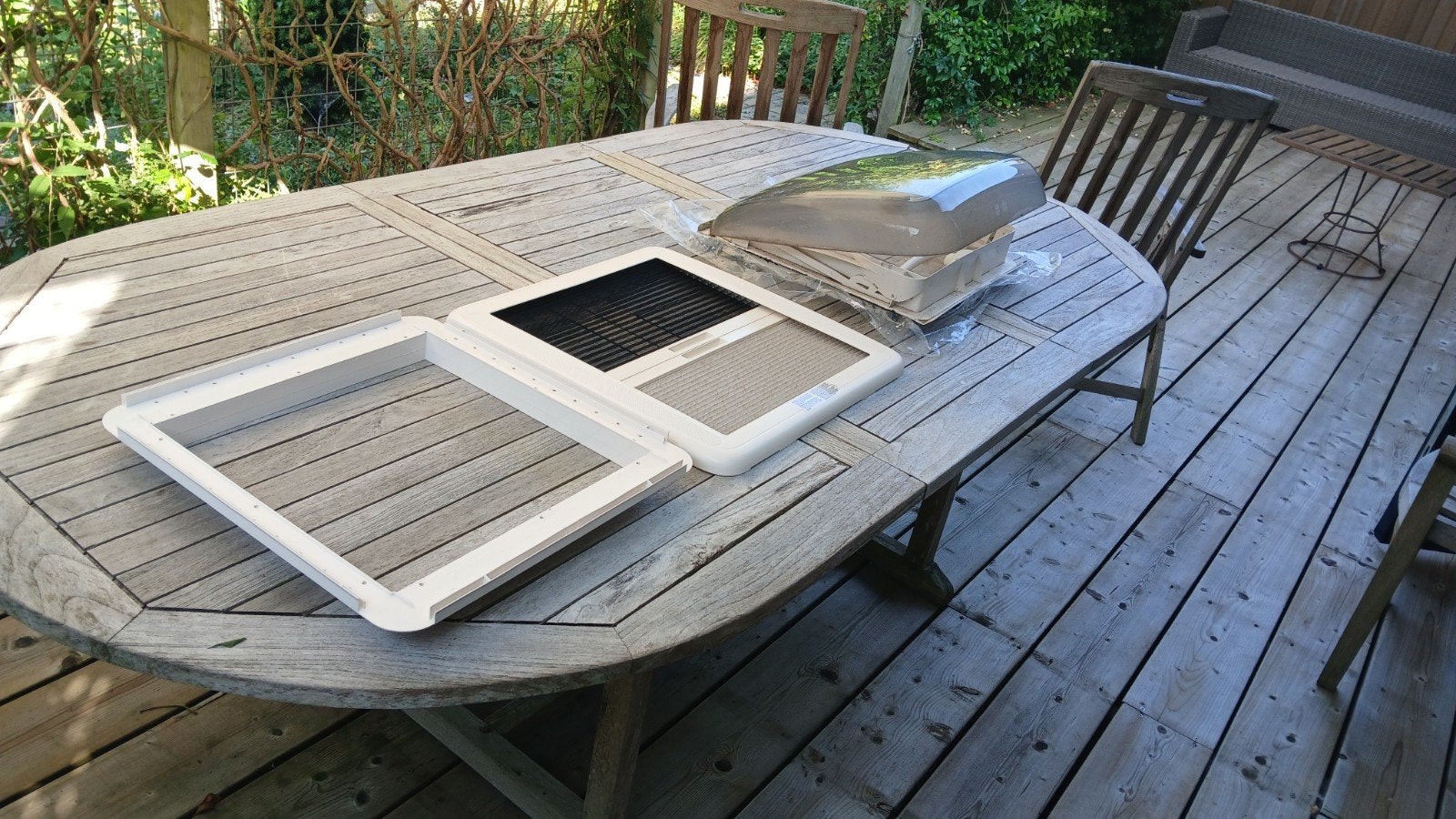Dometic Dakluik voor camper/caravan met Sikaflex 554, Ophalen, Gebruikt