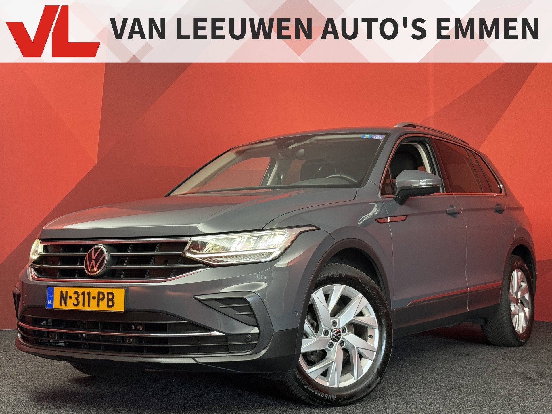 Volkswagen Tiguan 1.5 TSI Life Business | Navigatie | Adapti, Voorwielaandrijving, Dealer onderhouden, 4 cilinders, 150 pk
