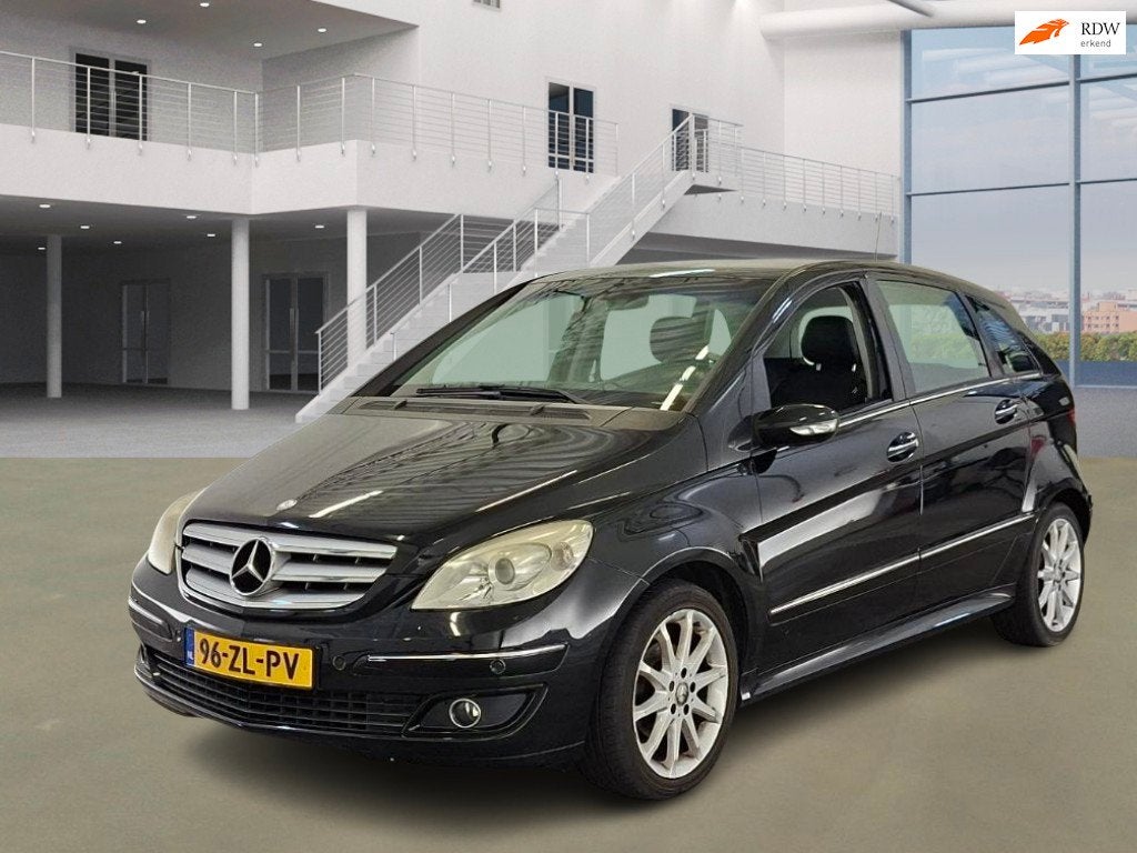 Mercedes-Benz B-klasse 170 AUTOMAAT PSENSOR LEDER CRUISE TRE, Gebruikt, Zwart, 4 cilinders, 116 pk
