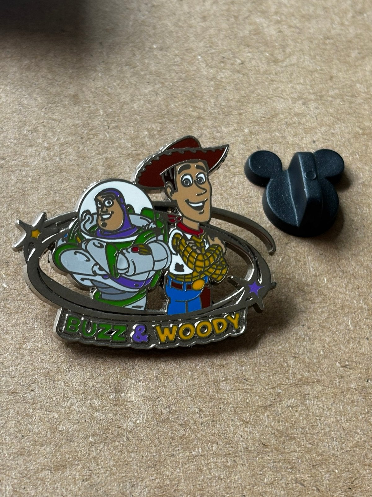 Disney pin Buzz Lightyear en Woody Toy Story, Ophalen of Verzenden, Zo goed als nieuw