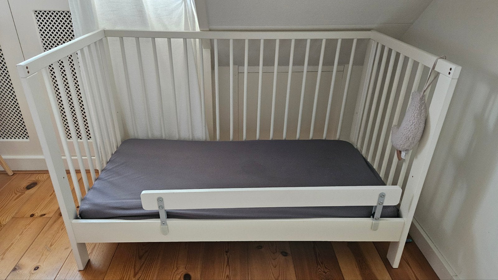 IKEA ledikant/peuterbed met matras, lakens, Aerosleep matras, Ophalen, Gebruikt, 70 tot 85 cm, Minder dan 140 cm
