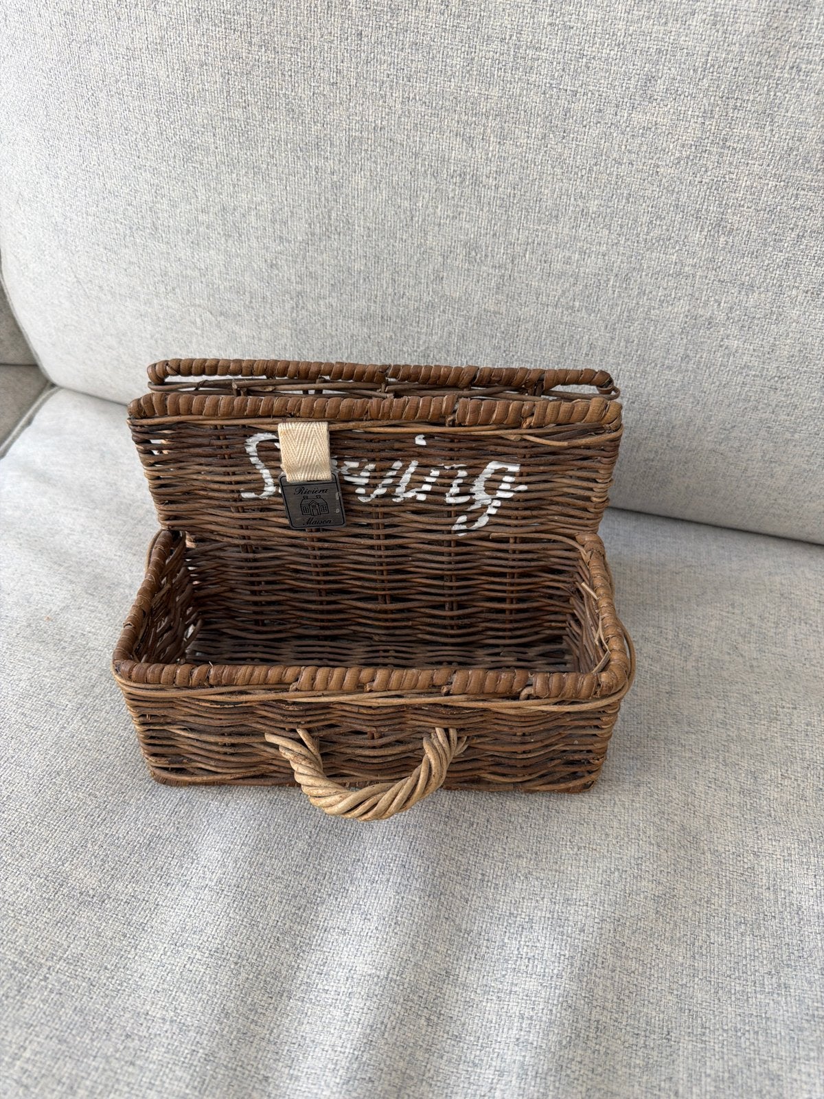 Riviera Maison rieten serving mandje met handvat, Huis en Inrichting, Ophalen, Overige materialen, Minder dan 50 cm, Zo goed als nieuw