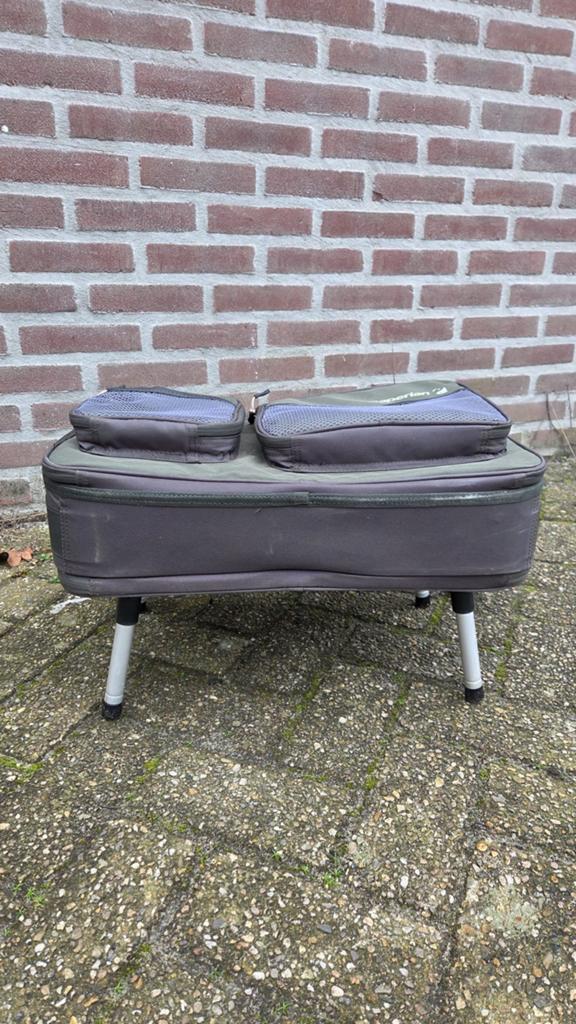 Karper tas incl bivy tafel, Watersport en Boten, Hengelsport | Karpervissen, Ophalen, Gebruikt, Overige typen