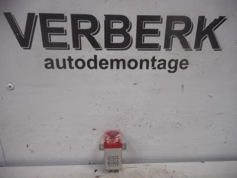 RELAIS Mercedes-Benz 190 (W201) (897236000), Gebruikt, Mercedes-Benz AG, Ophalen of Verzenden, Dialog.mb@mercedes-benz.com