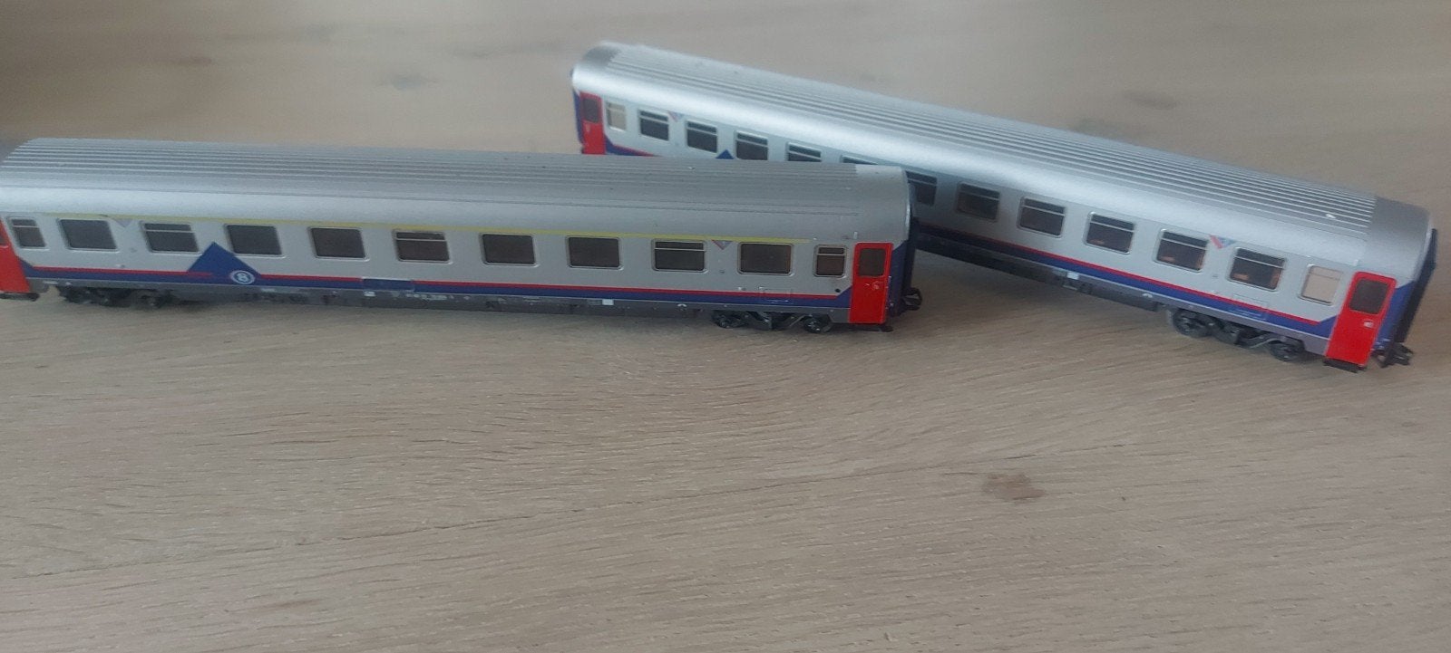 Märklin SNCB EUROFIMA persrtg'n artnr 4351+4352, Hobby en Vrije tijd, Wisselstroom, Wagon, Ophalen of Verzenden, Zo goed als nieuw