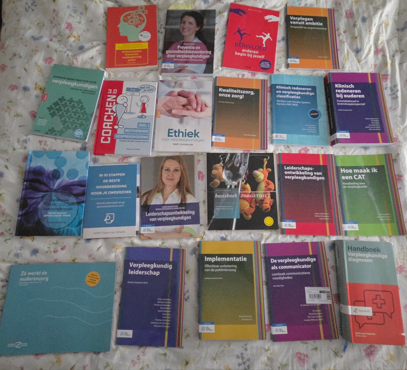 Boekenpakket Bachelor of Nursing Avans+ (nu Habeo), Ophalen, Beta, Gelezen, HBO