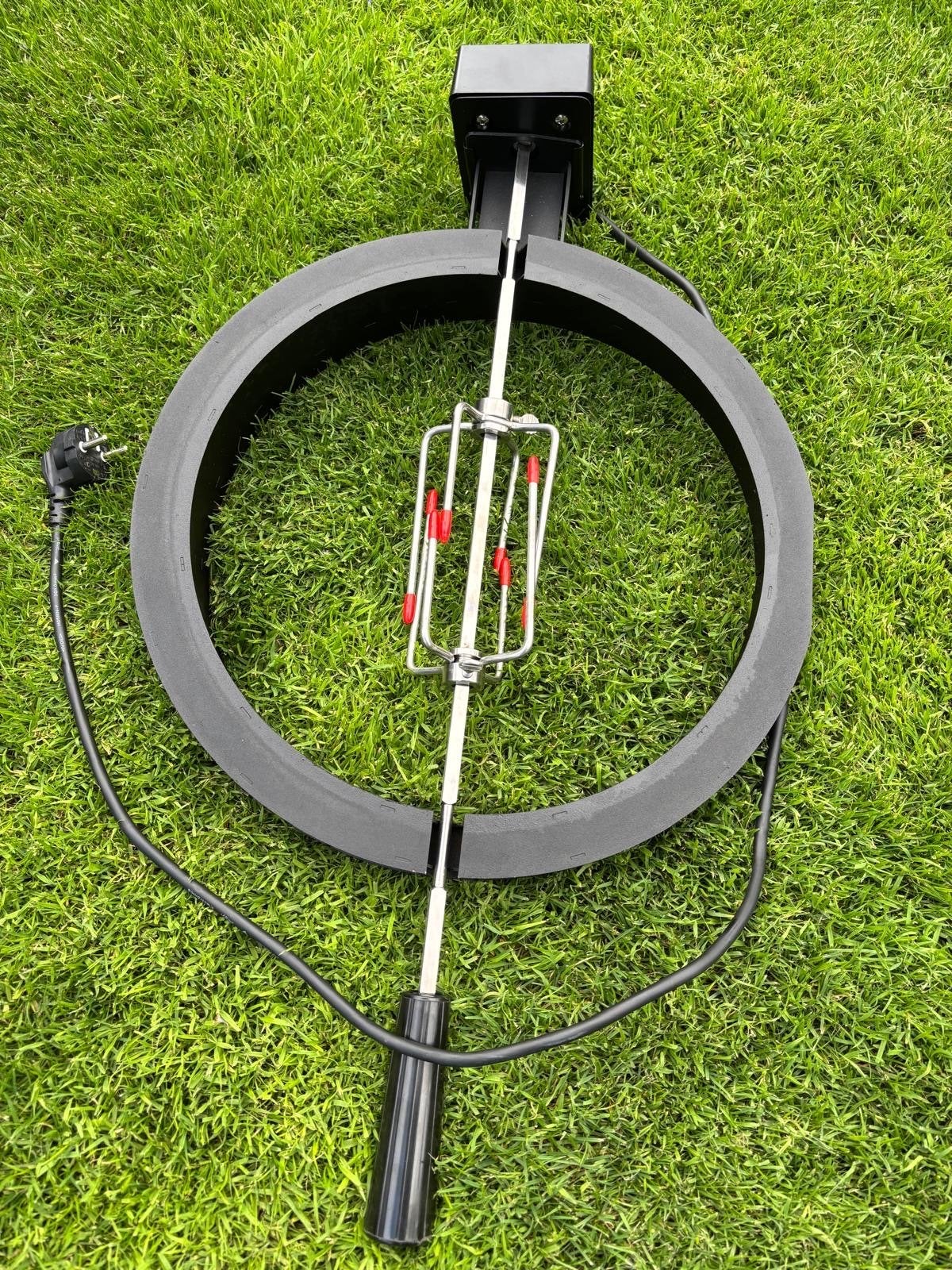 LetzQ Elektrische BBQ Spit 13 inch Kamado Draaispit, Ophalen of Verzenden, Zo goed als nieuw