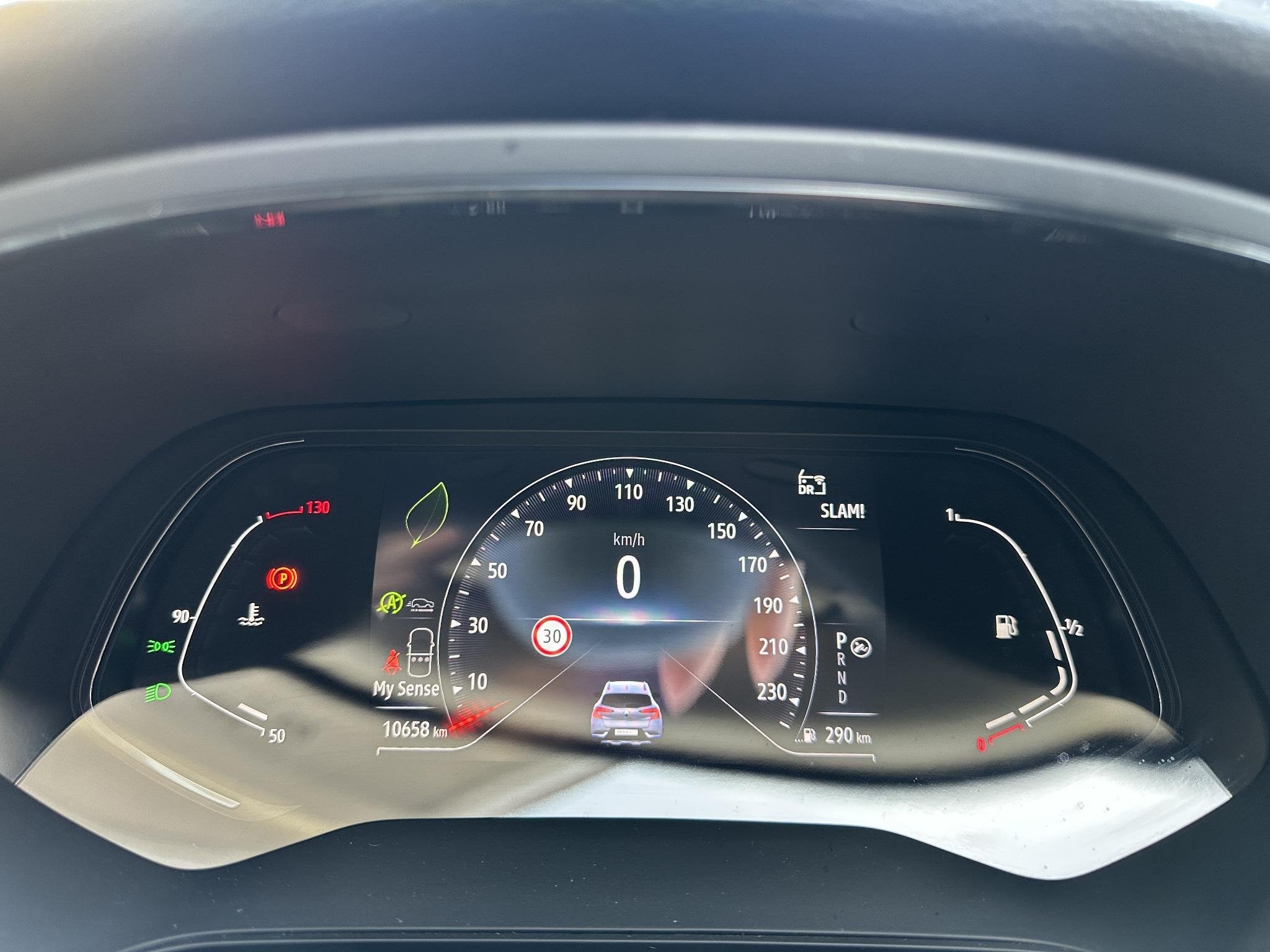 Renault Captur 1.3 TCe 140 EDC Techno | Lage tellerstand | C, Auto's, Gebruikt, 4 cilinders, Leder en Stof, 1330 cc