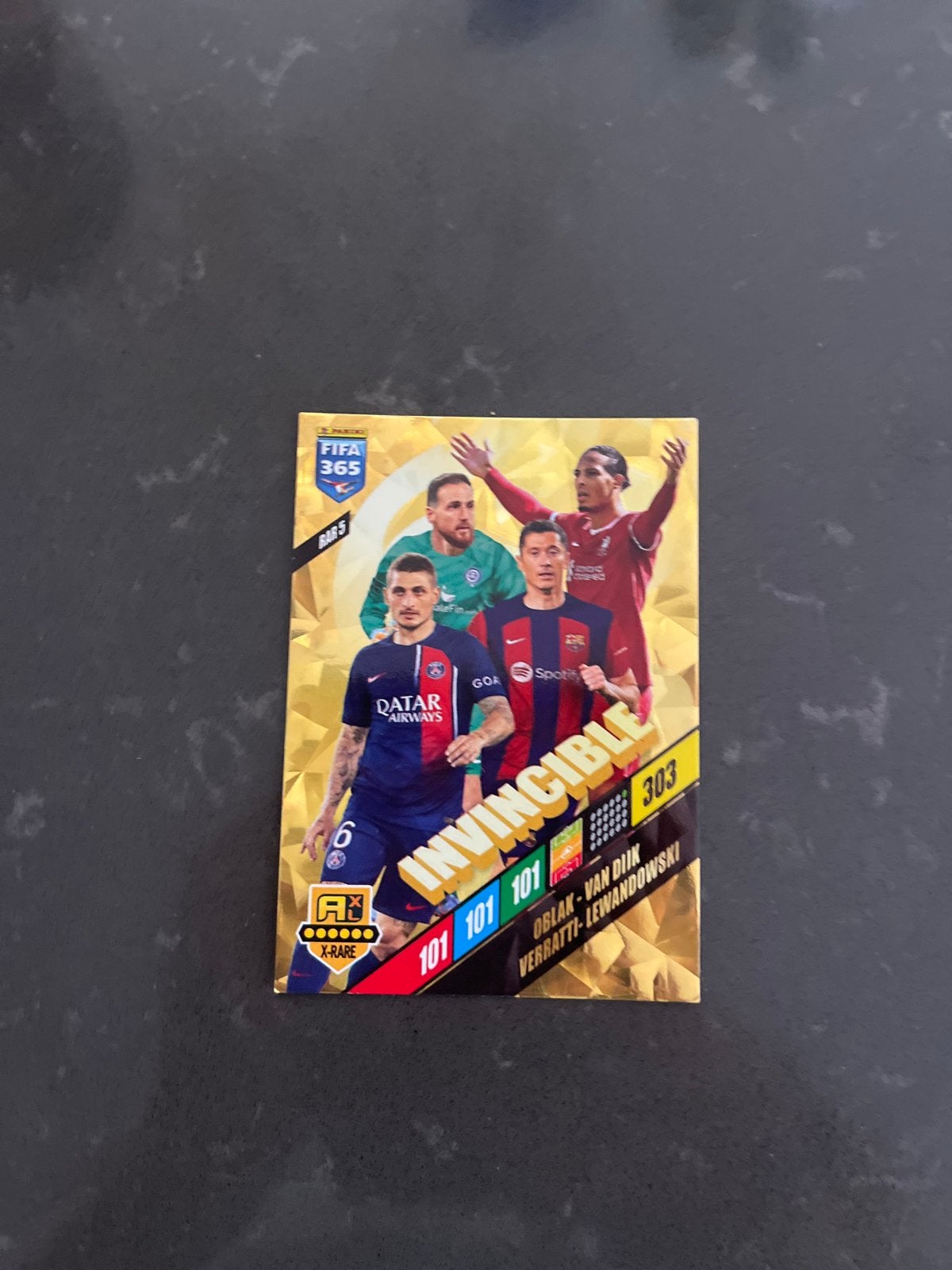 FIFA 365 Adrenalyn XL 2024 Invincible X-Rare kaart, Ophalen of Verzenden, Zo goed als nieuw, Losse kaart