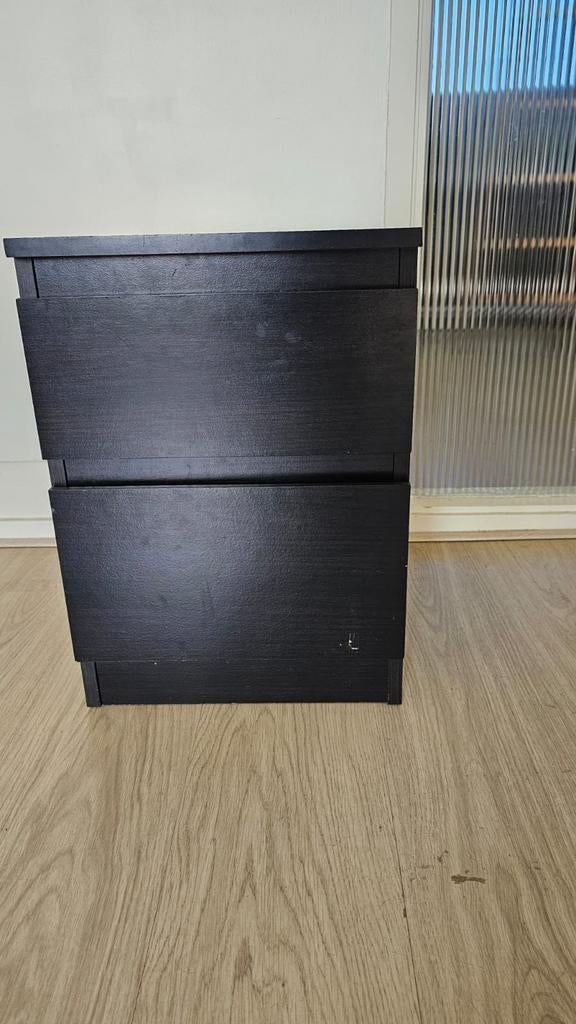 Zwart nachtkastje met 2 lades, Ophalen, Minder dan 50 cm, Gebruikt, 1 of 2 laden