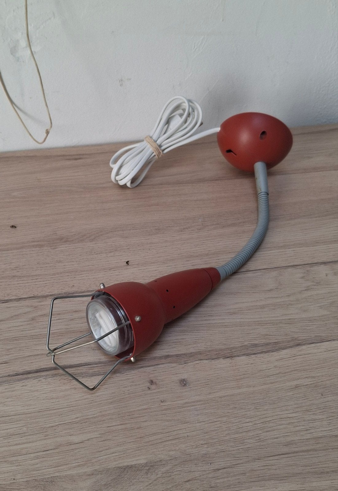 Rode vintage Ikea spot, model V0009., Ophalen of Verzenden, Zo goed als nieuw