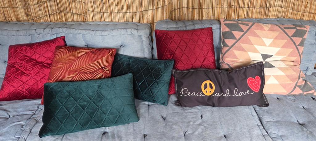 7 mooie kussens, verschillende maten, Ophalen, Rood, Vierkant