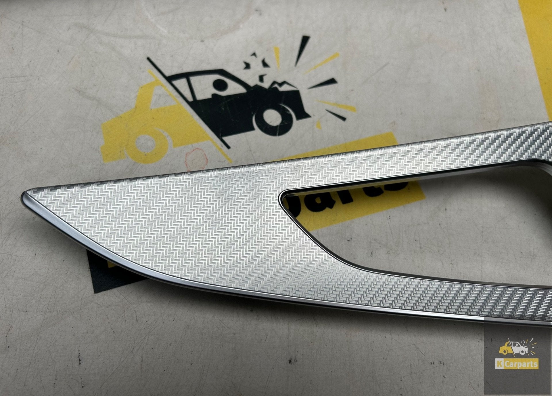 Sierlijst rechtsachter Portier Audi A6 4G RS6 4G0867420, Info@fabrikant.eu, Fabrikantstraat 1
1000 AA  Amsterdam, NL, Fabrikant BV