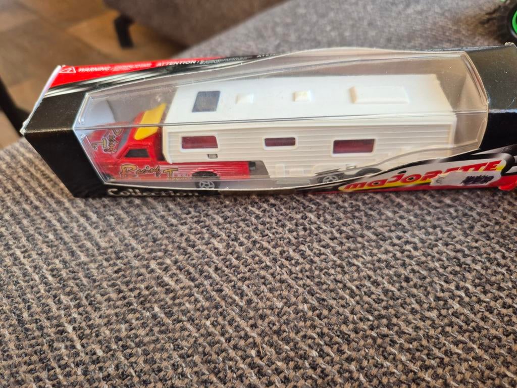 Majorette Pick-up met caravan oplegger - Racing Team, Ophalen of Verzenden, Nieuw, Auto