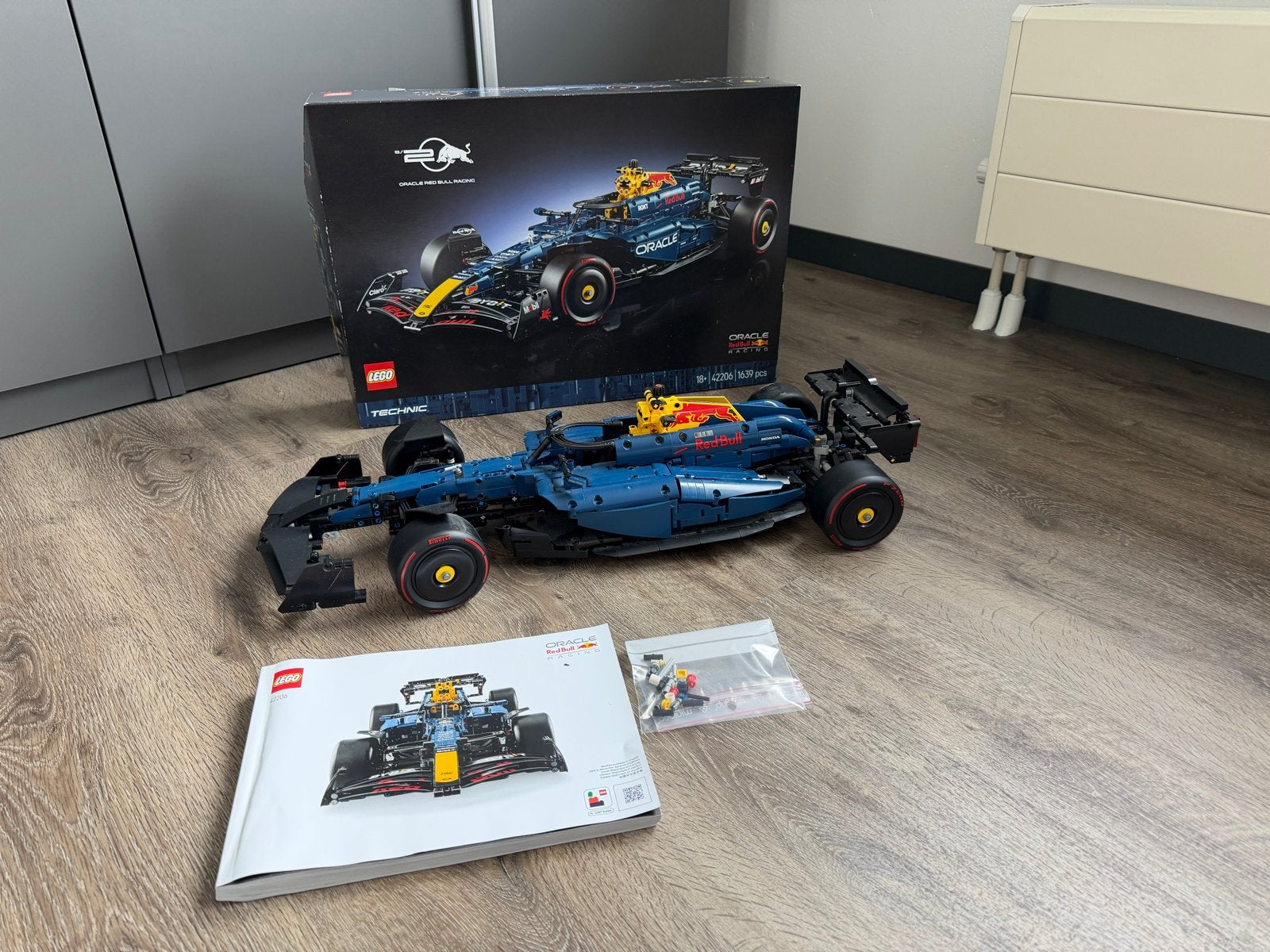 LEGO Technic Formule 1 Red Bull Racing RB18, Ophalen of Verzenden, Zo goed als nieuw, Overige merken