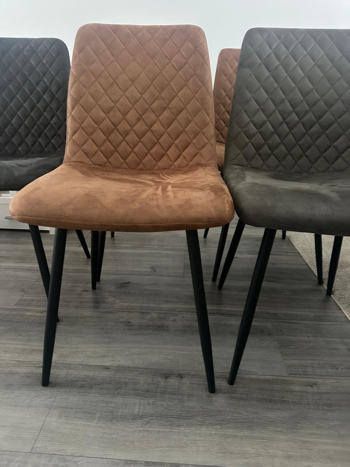 Stoelen, Ophalen