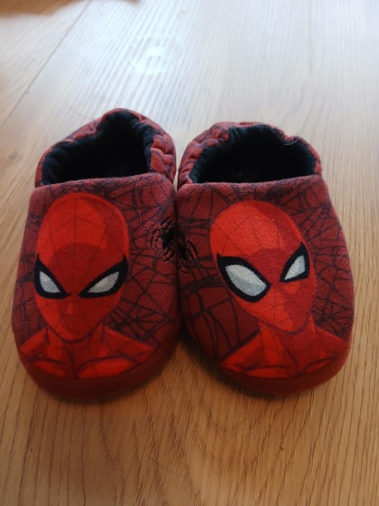 Spiderman slofjes voor kinderen, maat 25, Gebruikt, Overige typen, Ophalen of Verzenden, Spiderman