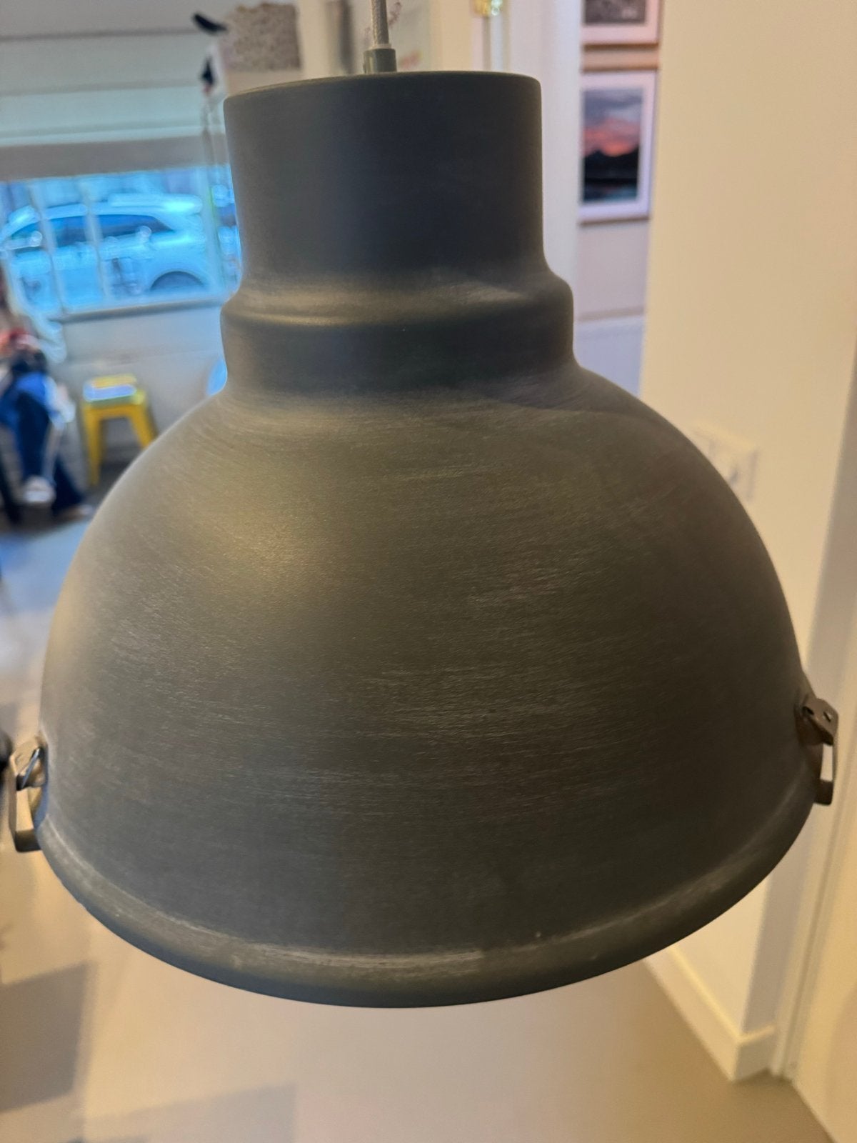 Grijze industriële hanglamp - 2 stuks, Huis en Inrichting, Ophalen of Verzenden, Gebruikt, Metaal, E27 (groot)