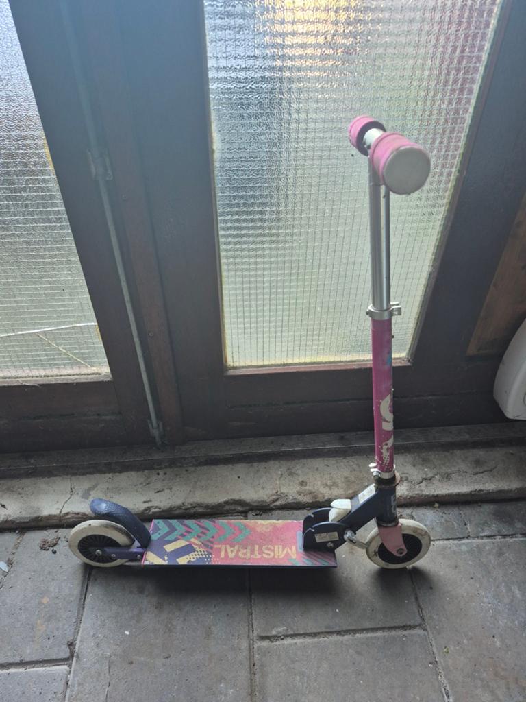 Mistral step voor kinderen - roze/paars, Fietsen en Brommers, Steps, Ophalen, Gebruikt, Gewone step, Mistral