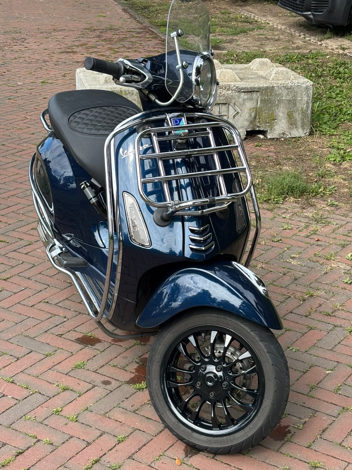 Vespa primavera 4t2v 2017 80cc met alarm en begrenzer, Ophalen, Overige modellen, Maximaal 45 km/u, Zo goed als nieuw