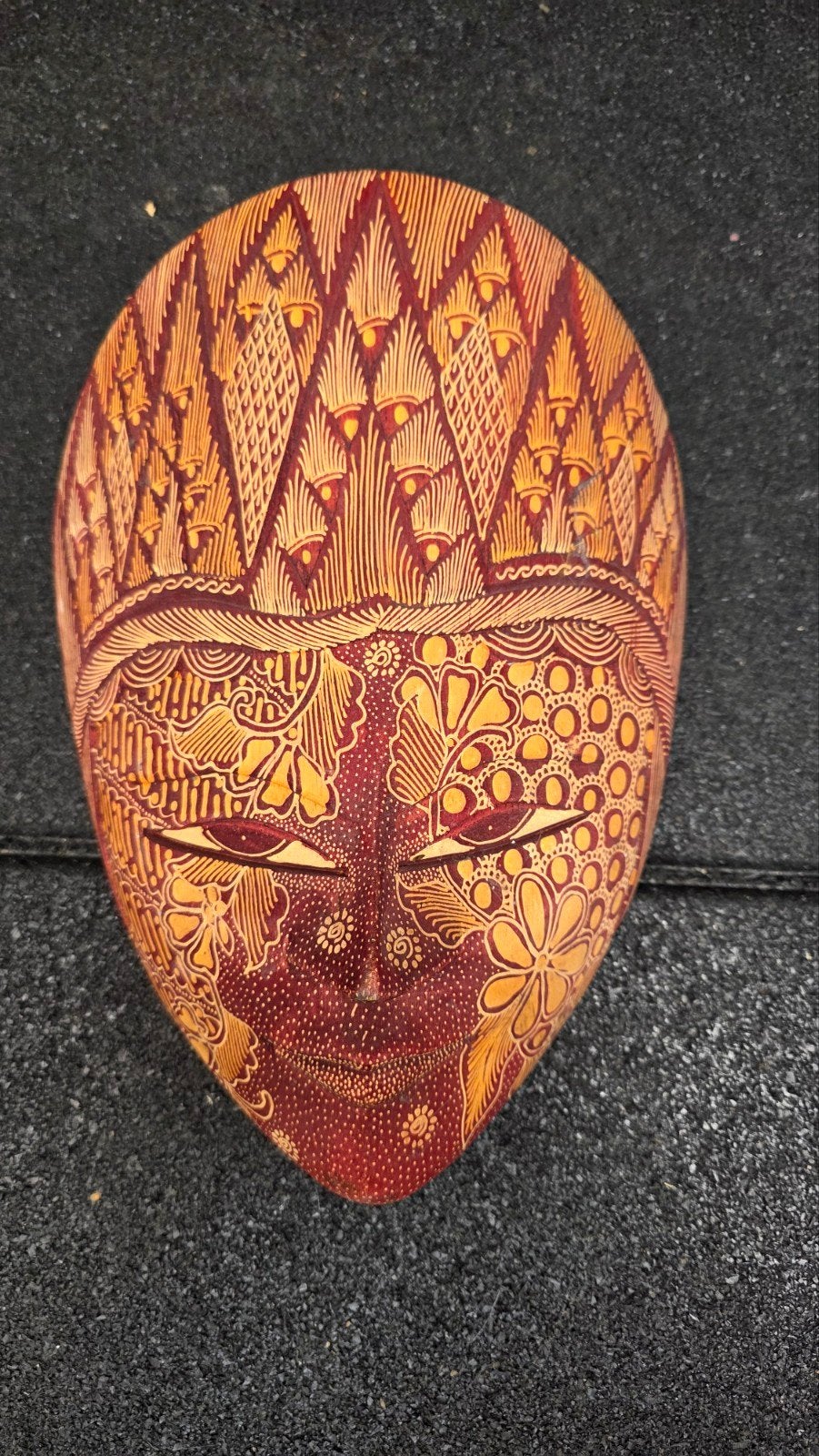 Vintage Houten Masker Indonesië – Gedetailleerde Batik Kunst, Ophalen of Verzenden, Overige materialen