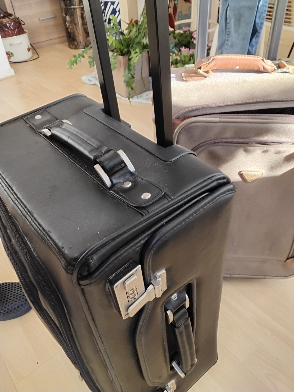 vakantiekoffers leer, Ophalen, Uitschuifbare handgreep, Zo goed als nieuw, Minder dan 35 cm