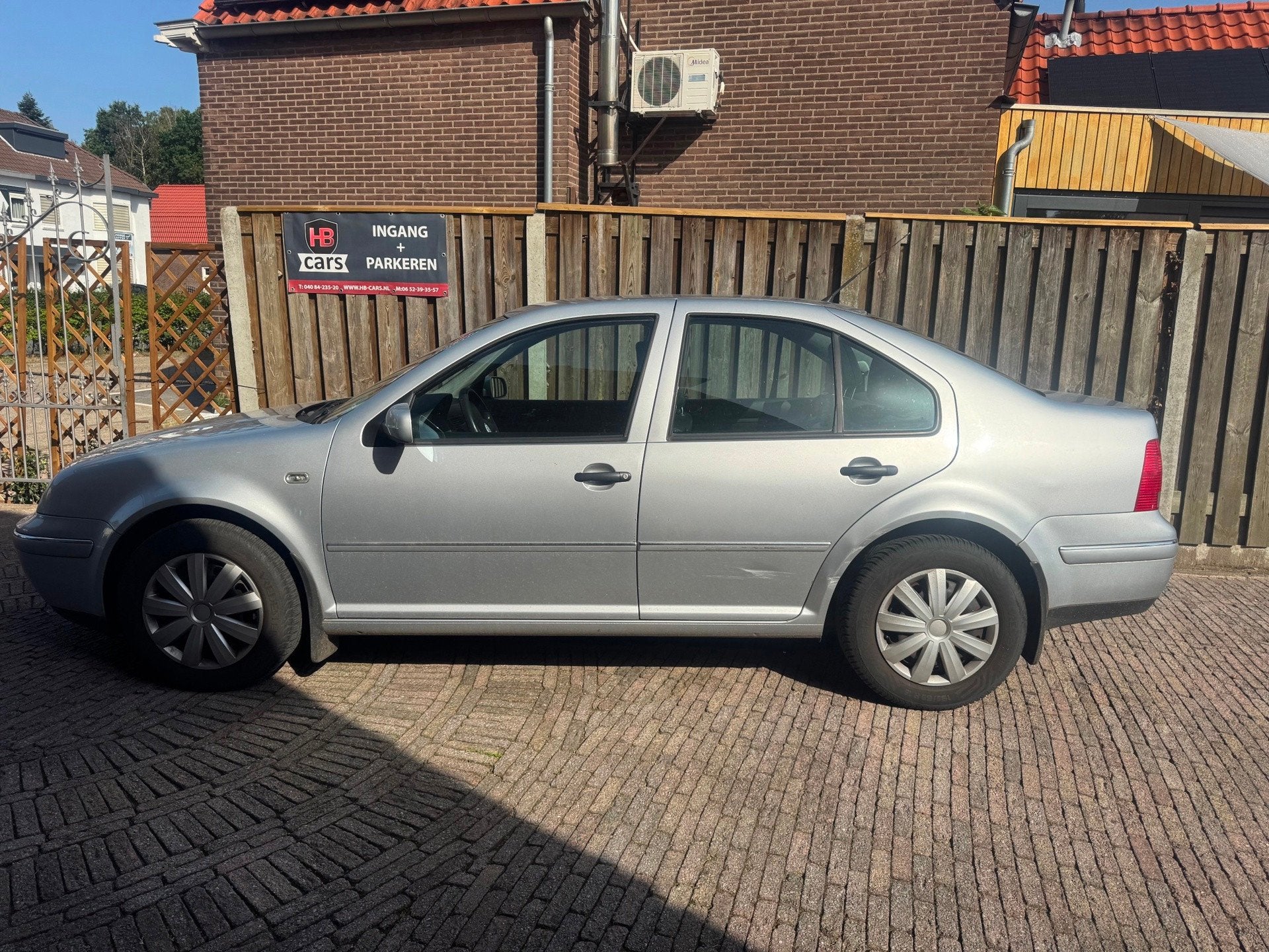 Volkswagen Bora 2.0 Airco ijskoud, Stof, Gebruikt, 4 cilinders, 1984 cc