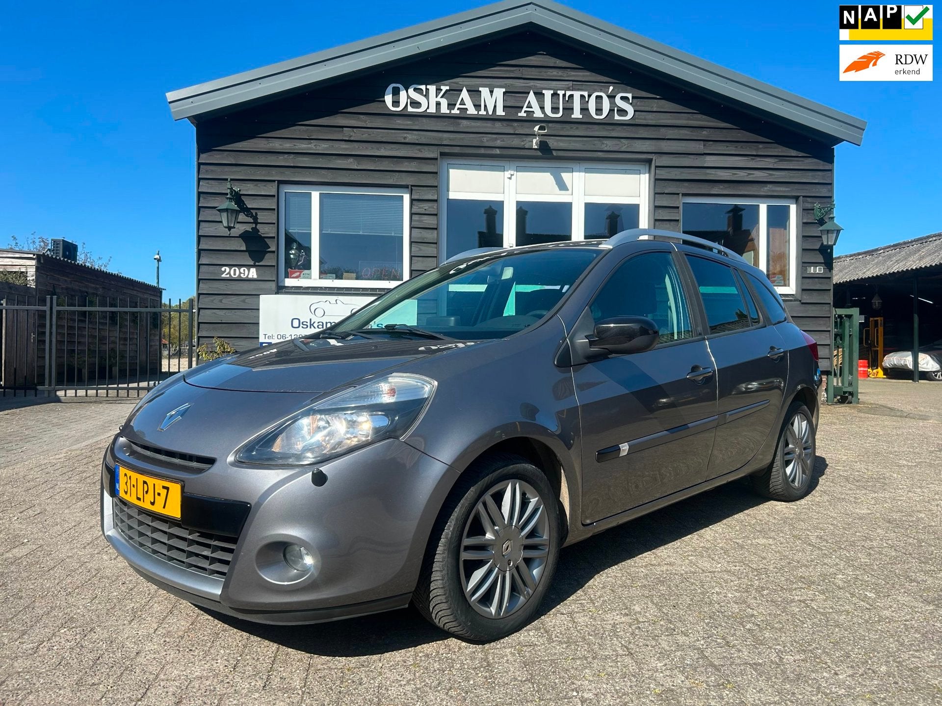 Renault Clio Estate 1.2 TCE 20th Anniversary, Auto's, Renault, Voorwielaandrijving, Euro 5, Gebruikt, 1095 kg