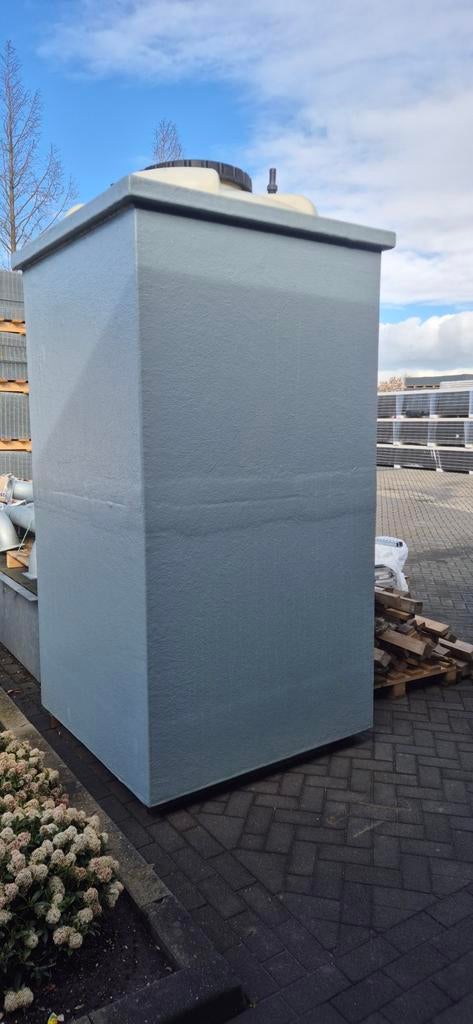 Buffer vat met lek bak - 3000 liter, Ophalen of Verzenden
