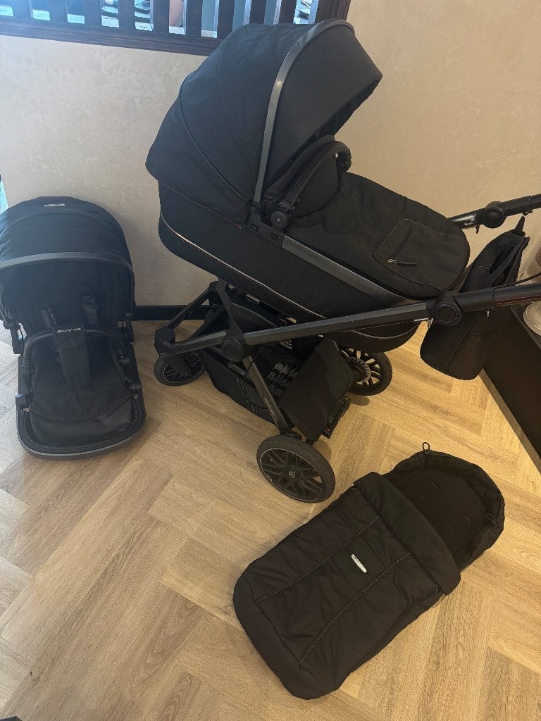 Mercedes-Benz AMG GT Kinderwagen incl. Mercedes Voetenzak, Zo goed als nieuw, Met reiswieg, Ophalen, Kinderwagen