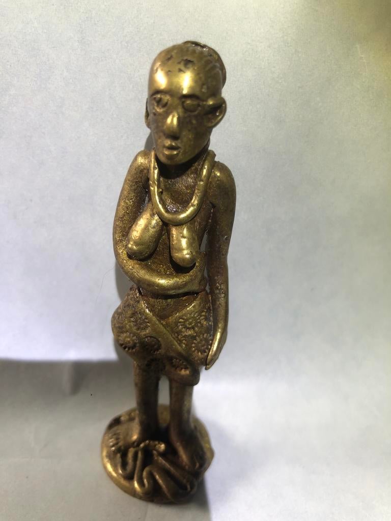 Gedetailleerd bronzen beeldje van een vrouw, Antiek en Kunst, Kunst | Beelden en Houtsnijwerken, Ophalen of Verzenden
