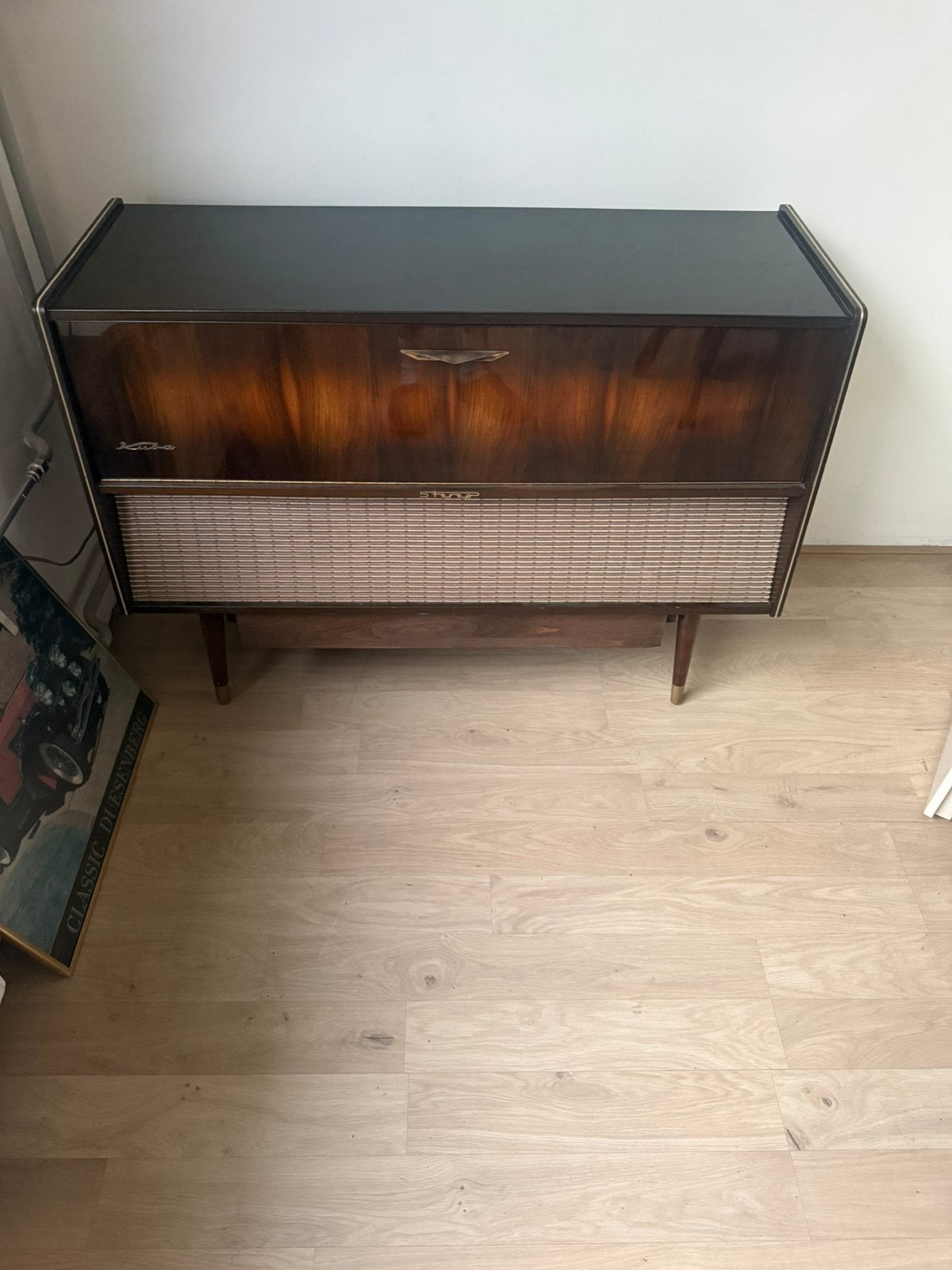 Radiomeubel, Ophalen, Zo goed als nieuw