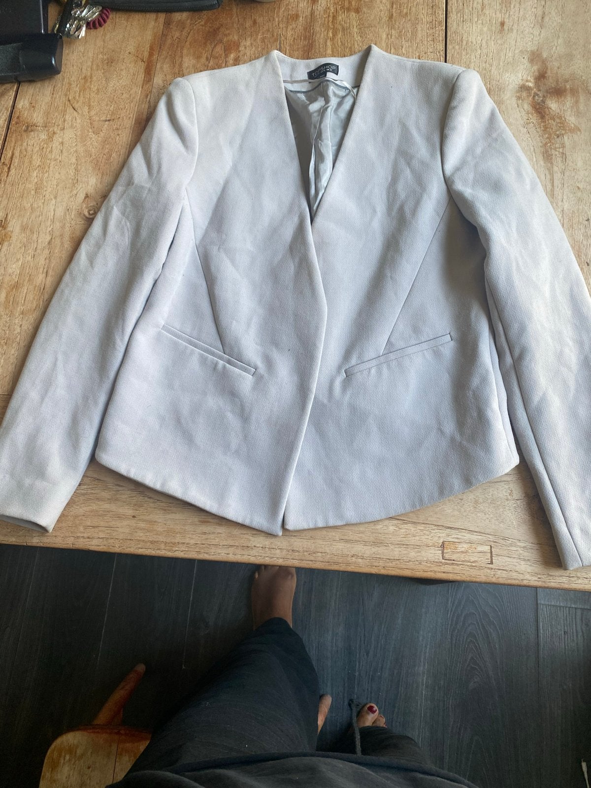 Topshop Bolerojasje Maat 42 met bijzondere coupenaden, Kleding | Dames, Jasjes, Kostuums en Pakken, Gedragen, Jasje, Maat 42/44 (L)