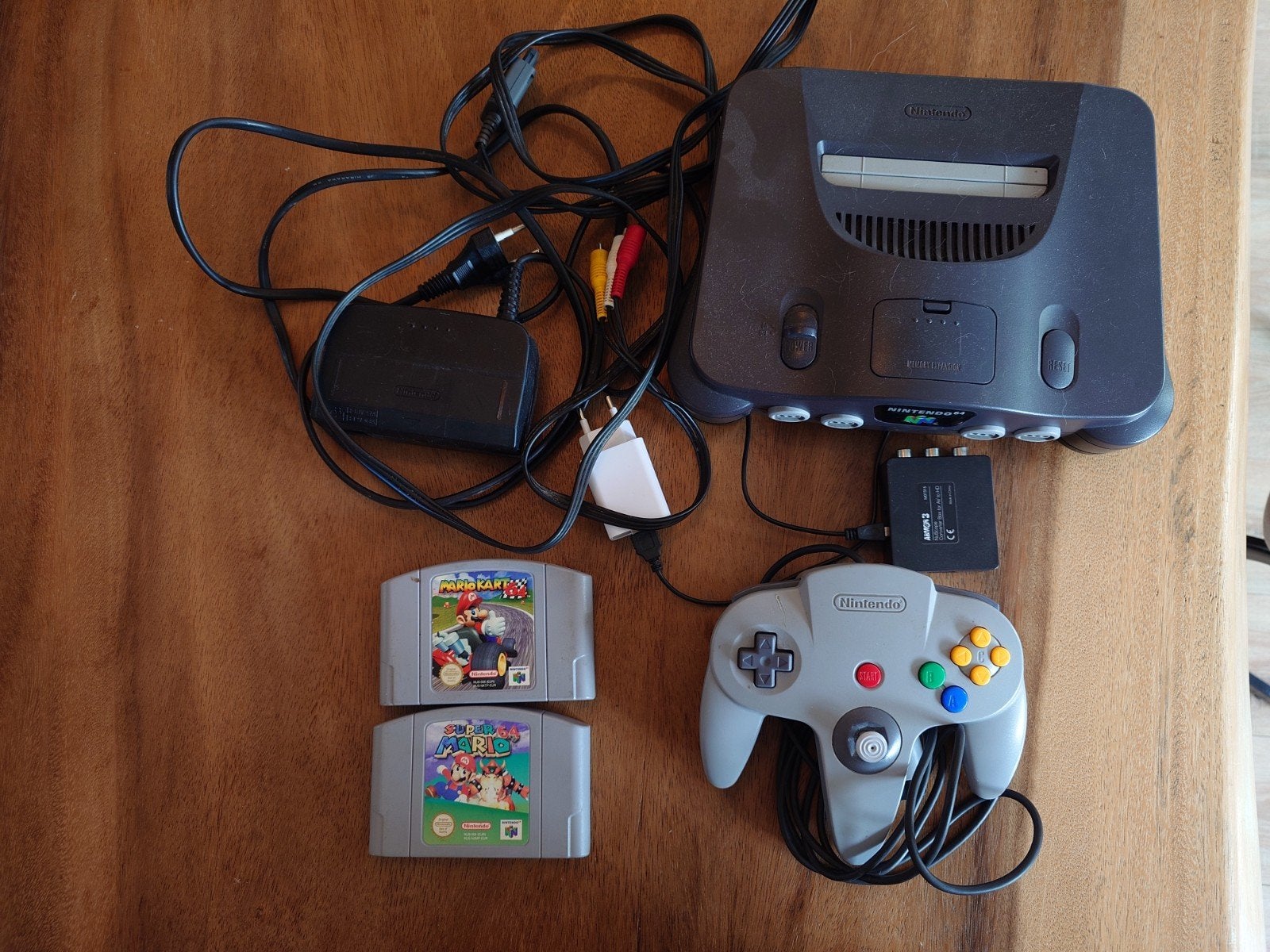 Nintendo 64 Console met Mario Kart en Super Mario 64, Ophalen, Gebruikt, Racen en Vliegen, 2 spelers