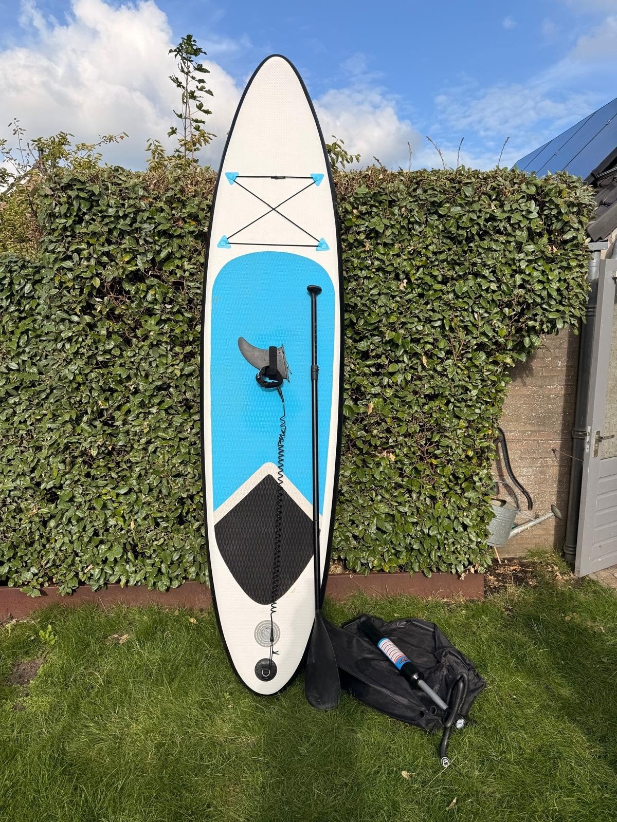 SUP board met peddel, pomp en tas - Zo goed als nieuw, Watersport en Boten, Suppen, Ophalen, Gebruikt, SUP-boards