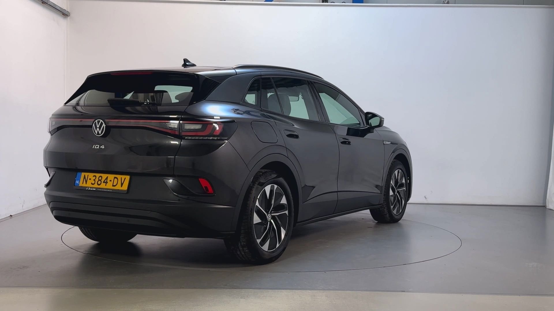 Volkswagen ID.4 Life 77 kWh SoH 92,6% Stoelverwarming Naviga, Automaat, Dealer onderhouden, Gebruikt, Adaptive Cruise Control