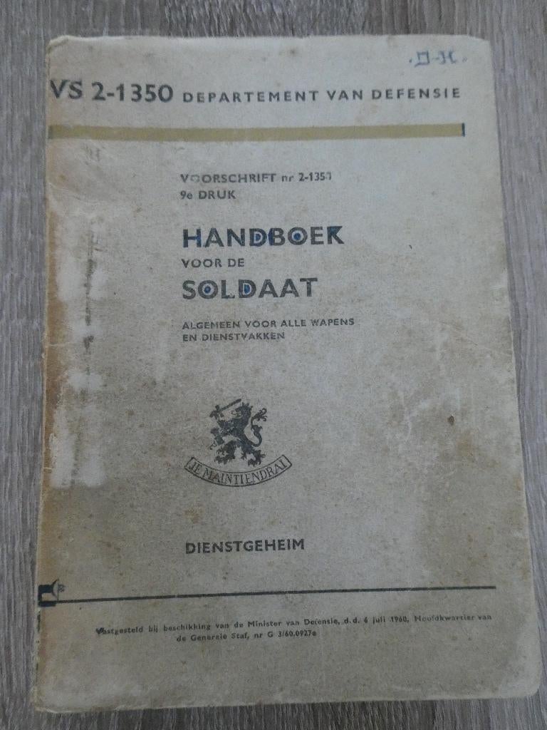 Handboek soldaat 1960, Verzamelen, Militaria | Algemeen, Ophalen of Verzenden, Landmacht, Nederland, Boek of Tijdschrift
