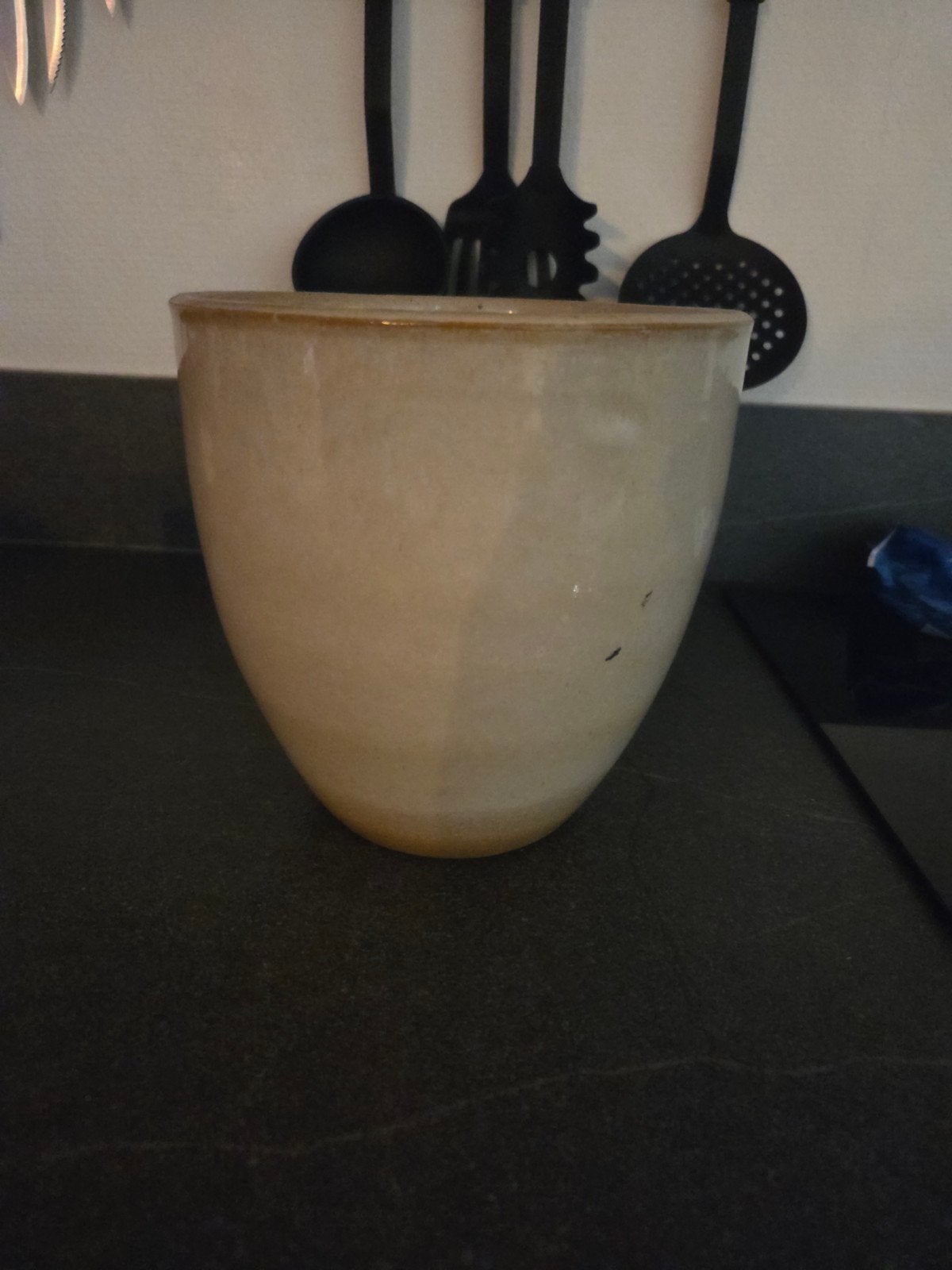 Creme kleurige bloempot, Ophalen, Gebruikt, Porselein of Keramiek, Pot of Kruik
