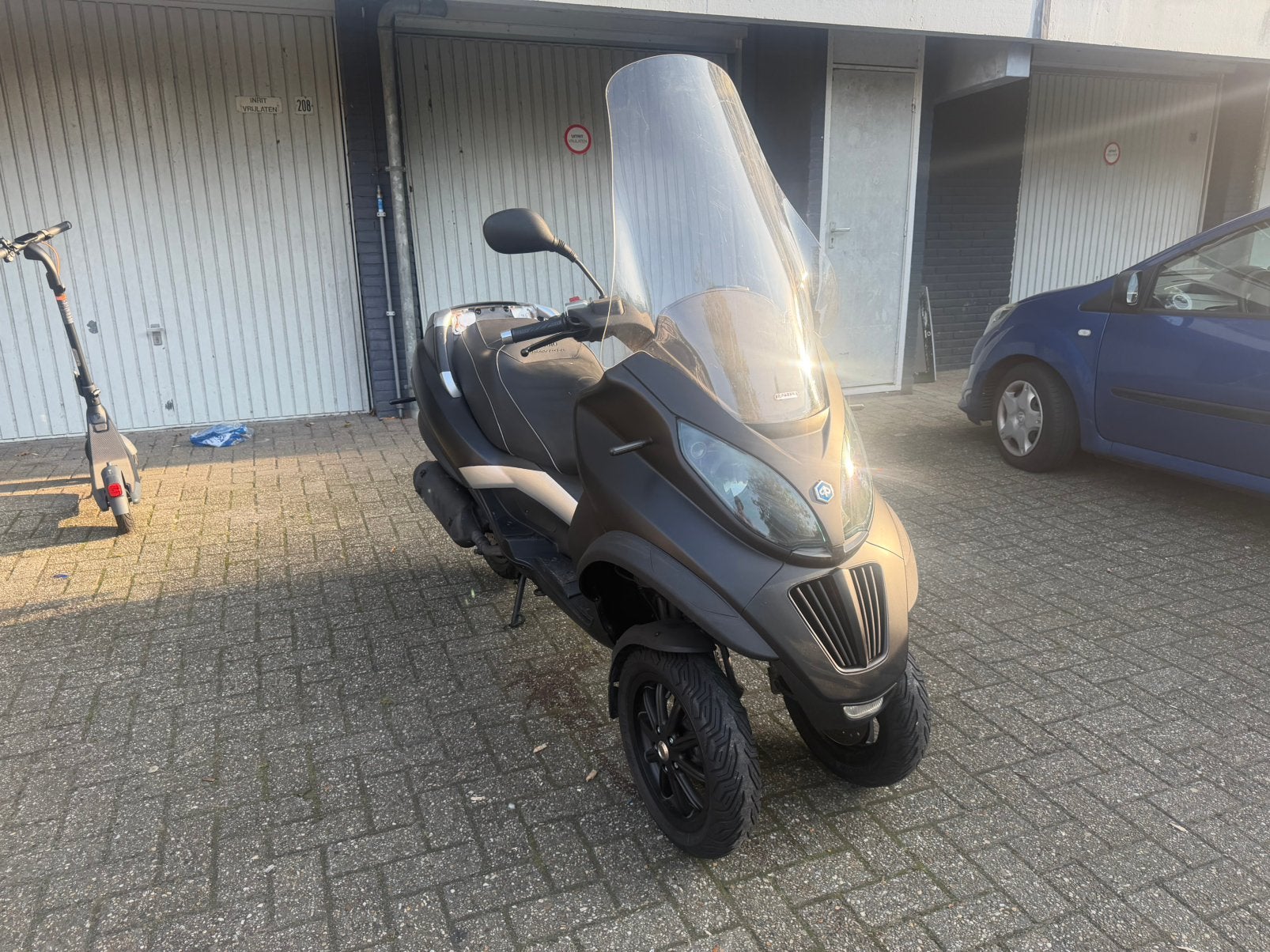 Piaggio MP3 250 LT (bj 2009) koppakking lek, Motoren, Particulier, Scooter
