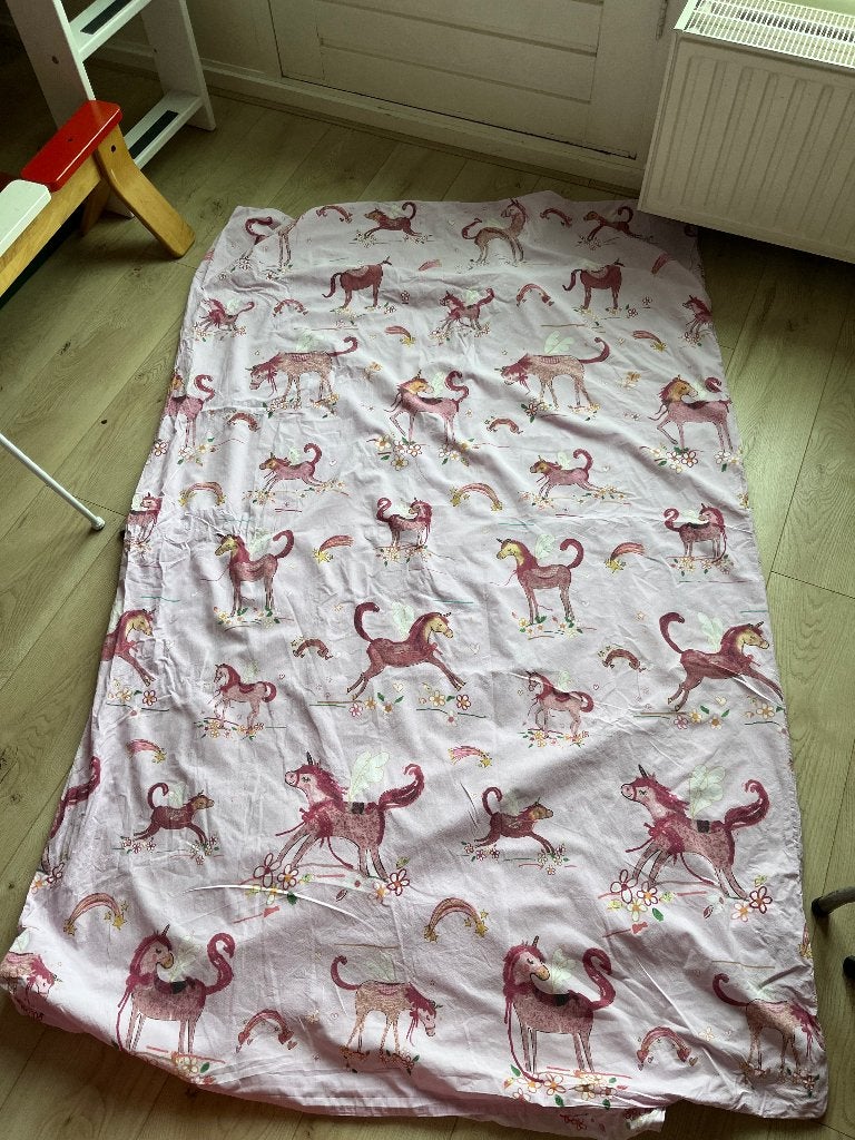 Dekbedovertrek Unicorn / eenhoorn beddinghouse, Kinderen en Baby's, Kinderkamer | Beddengoed, Meisje, Ophalen of Verzenden, Zo goed als nieuw