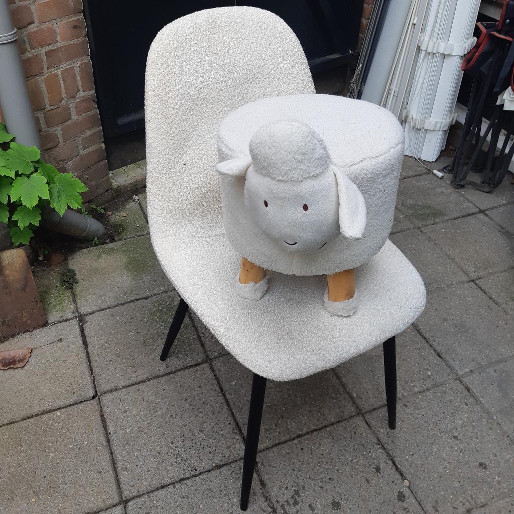 Teddystoel met krukje, Ophalen, Zo goed als nieuw, Stof, Eén