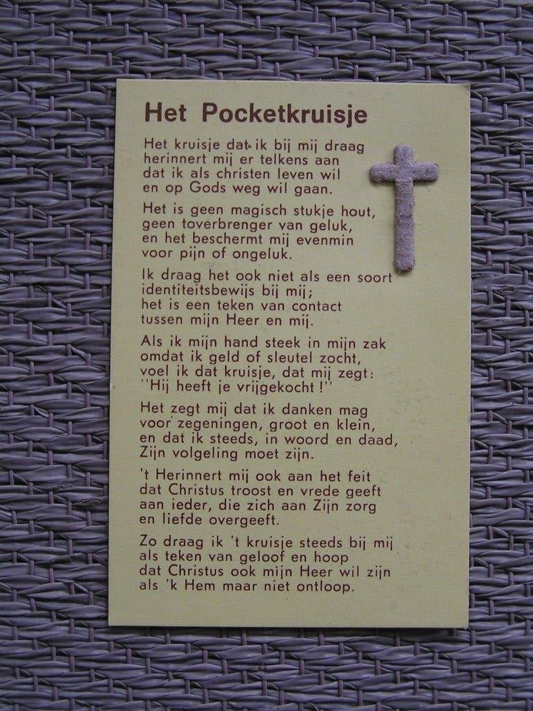 Het pocketkruisje., Ophalen of Verzenden, Nieuw, Kaart of Prent, Christendom | Katholiek
