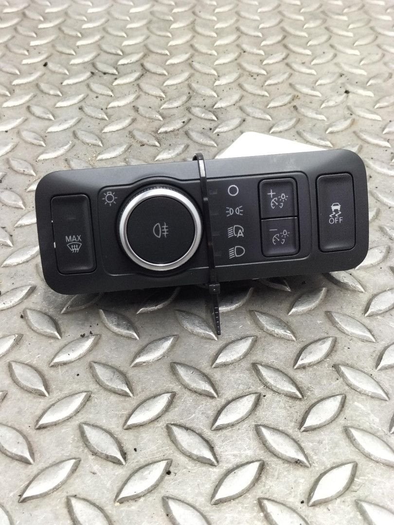 FORD MUSTANG SUV PREMIUM AWD SCHAKELAAR VERLICHTING (LOS IN, Ophalen of Verzenden, Gebruikt, Stiba lid
