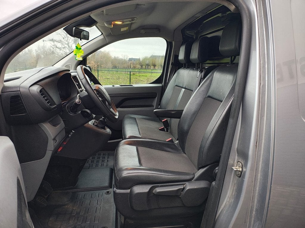 Peugeot Expert 1.5 BlueHDI 100 3-Persoons Navi Airco Trekhaa, Voorwielaandrijving, 4 cilinders, Parkeersensor, Leder en Stof